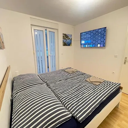 Kristian Apartamento